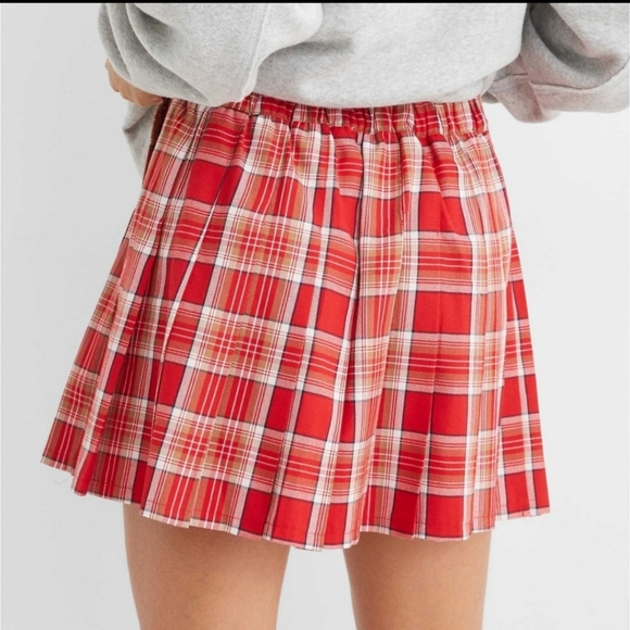 Aerie pleated mini skirt - Picture 2 of 10